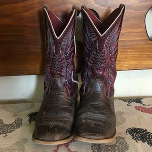 Ariat Cowgirl Boots size 3.5